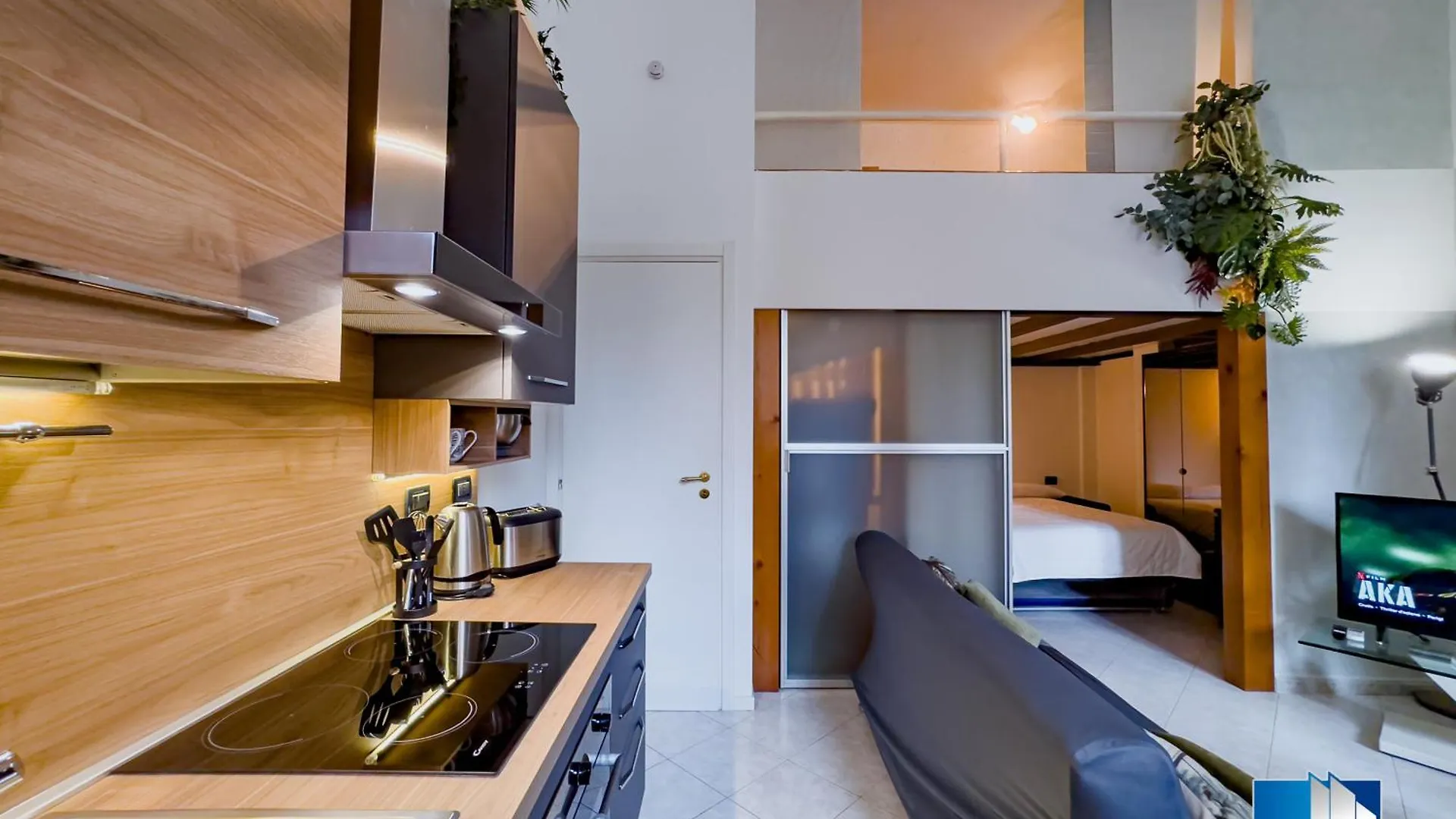 S.Orsola Industrial Design Suite* * * * * Bolonia 0*,